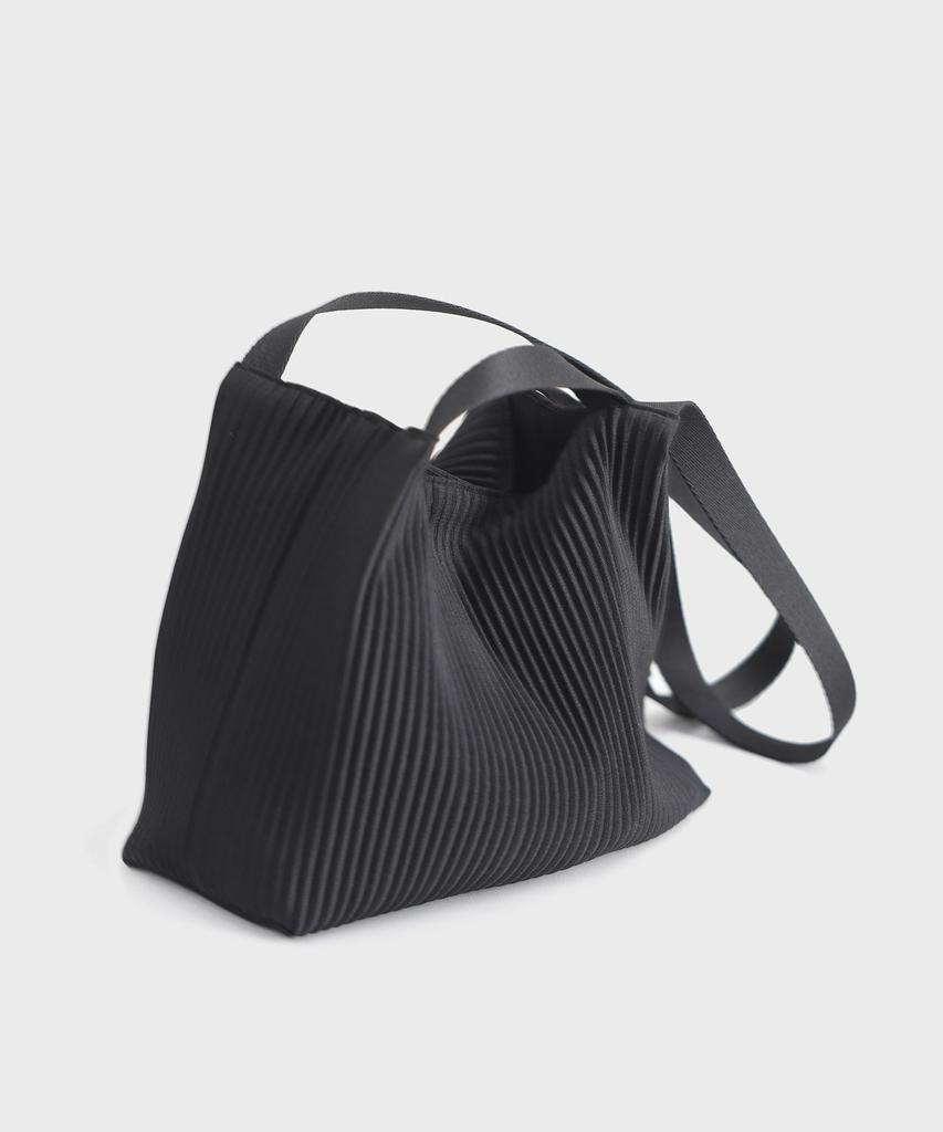 Green Stuff Boxy Shopper Bag 61 Pleated - Black Short S