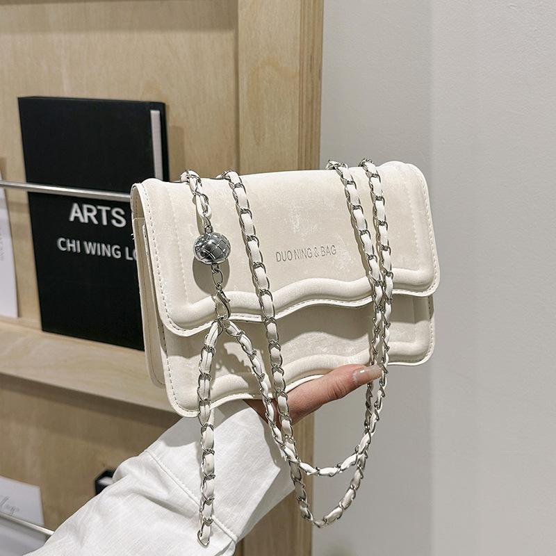 

Популярная женская сумка 2024 года, весна, новая мода, простая сумка через плечо, повседневная сумка-мессенджер для поездок на работу, маленькая квадратная сумка белый