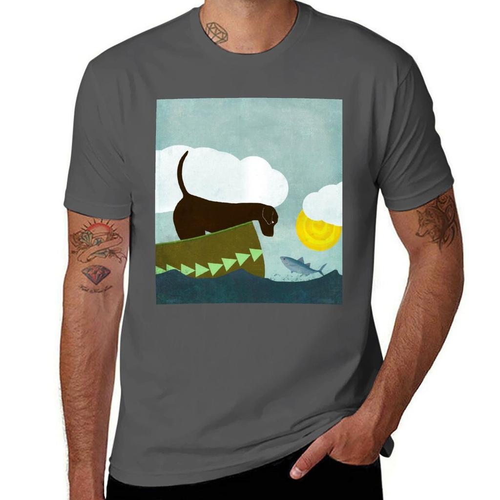 Chocolate Labrador in a canoe meeting a fish TShirt Simple Casual Short Sleeve Tee