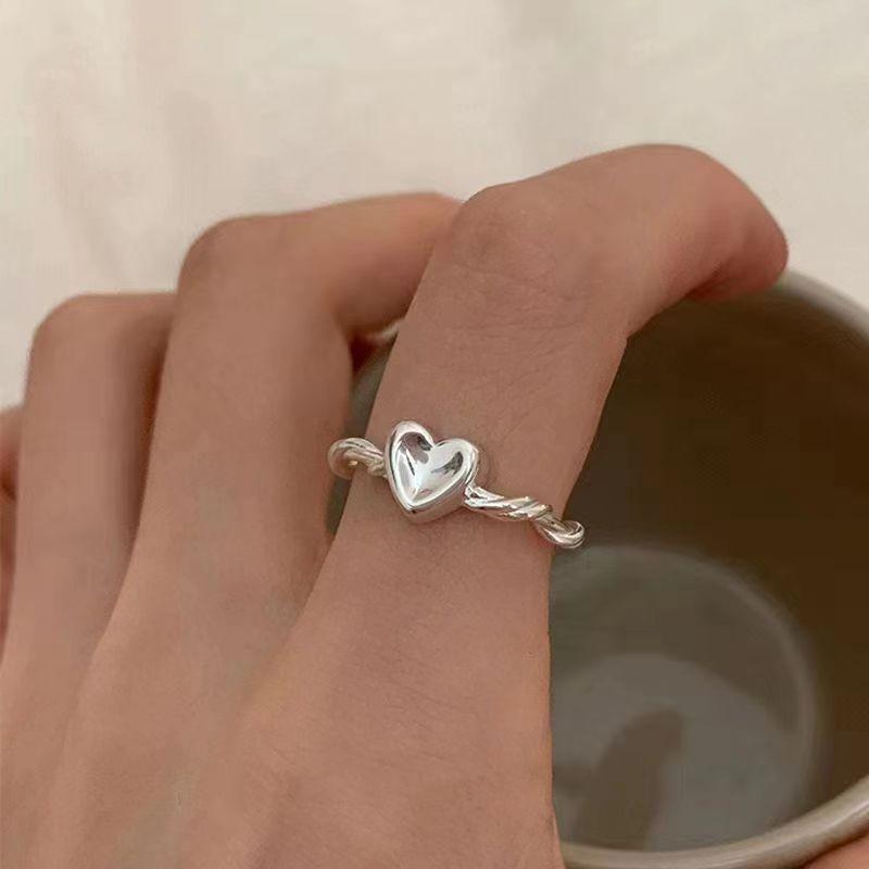 

Simple niche solid love ring women s fashion personalized index finger adjustable ring 2026 new