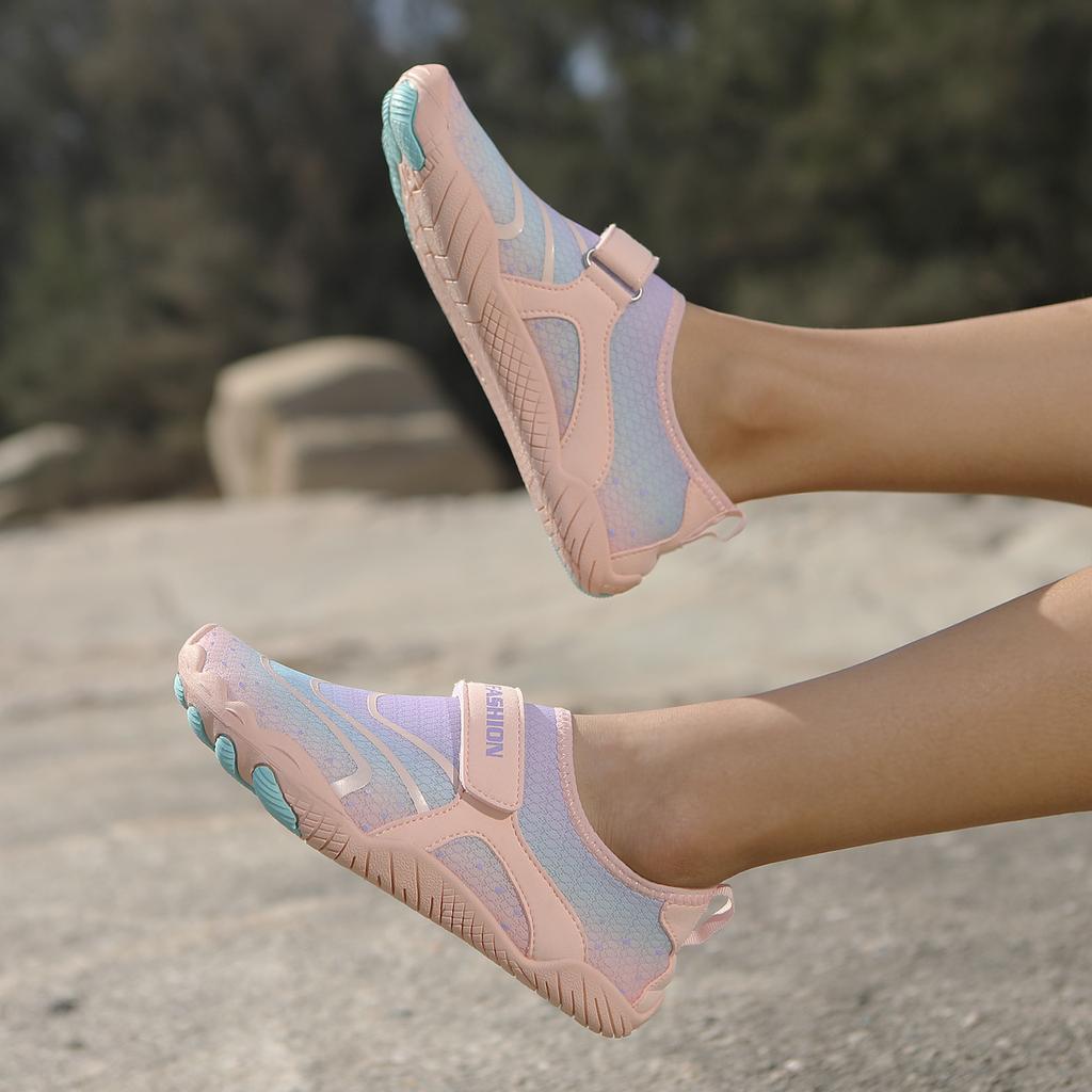 Creek walking shoes five-finger beach shoes quick-drying wading swimming shoes non-slip sea-catching shoes outdoor walking shoes