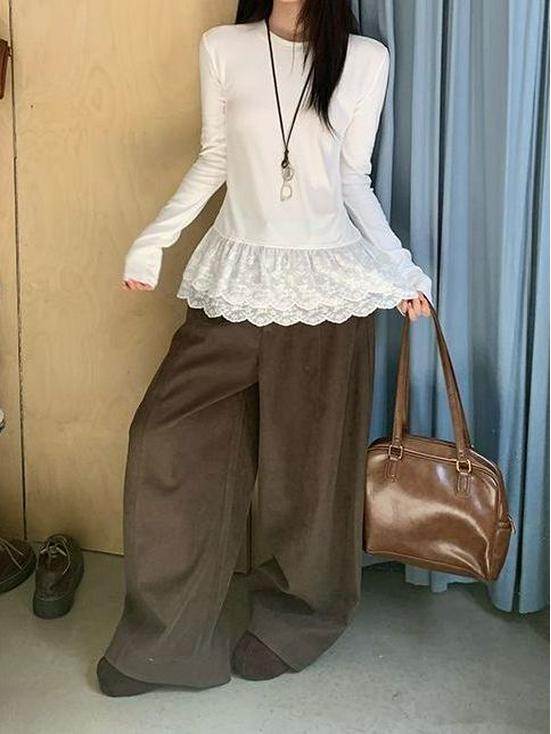 Women's Long Sleeve White Lace Trim Base Shirt - Korean Style Autumn/Winter 2025