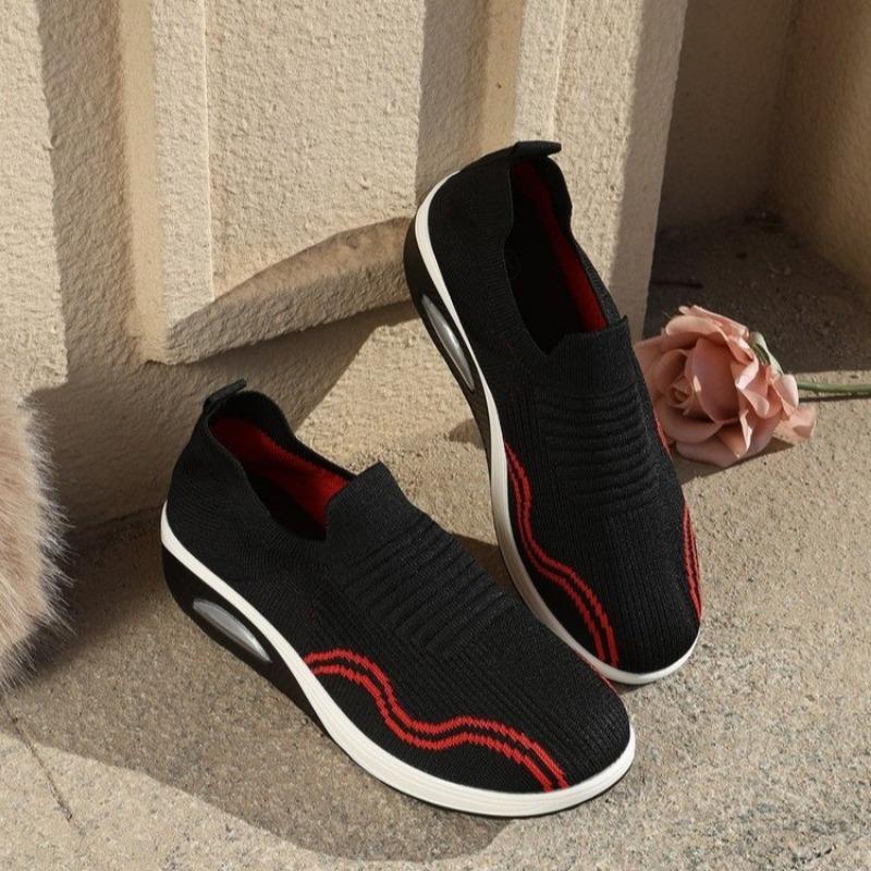 Large size air cushion fly-woven women's shoes low-top breathable foot cover women's sports shoes heightening air cushion socks shoes