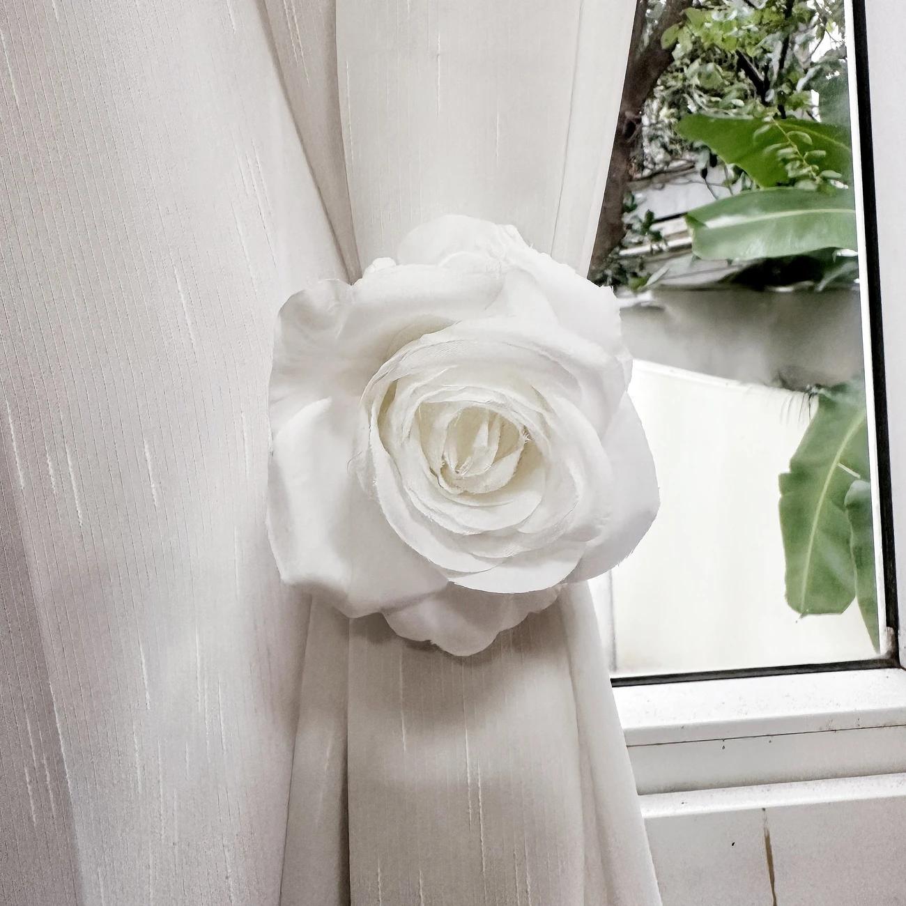 

1/2/4 Pcs White Artificial Rose Series Curtain Straps Handmade Plastic Floral Straps Bedroom Living Room Kitchen Home Decoration
