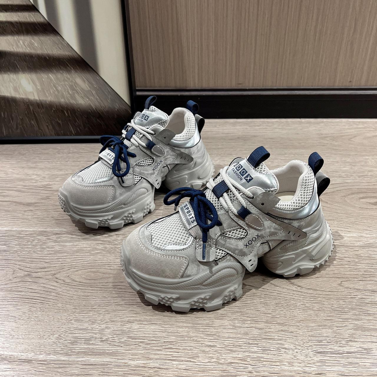 

Европейская станционная платформа папины кроссовки женские 2025 осень новые сетчатые дышащие универсальные увеличивающие рост повседневные спортивные туфли тренд 40