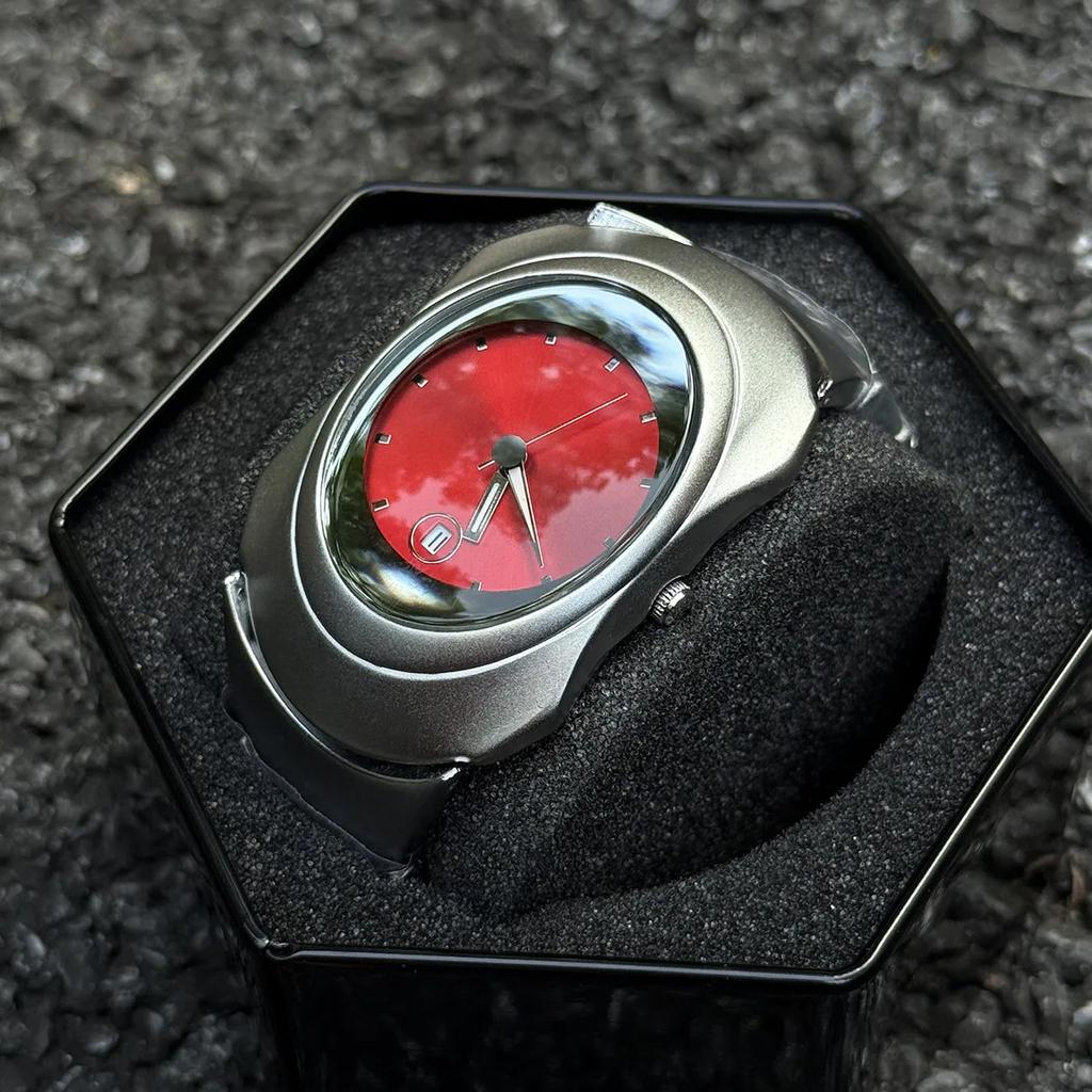 Unique Y2k Quartz Watch Mens Grey Personalize Dial Special Blade Creative Alien Shape Steel Fashion Steel Men Watch AAA Clock