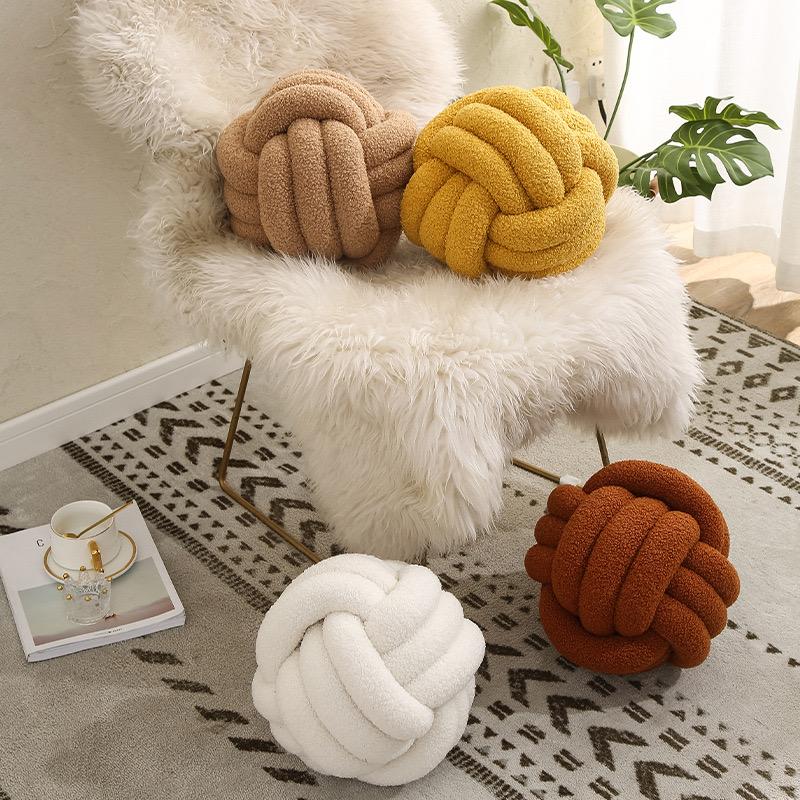 Lamb Fleece Sofa Bed Decoration Throw Pillow Nordic Knotted Ball Living Room Decor Cushion Simple Home Decor Pillow