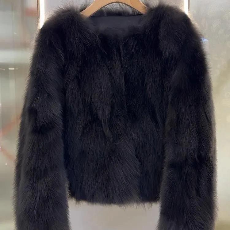 Women's Fall/Winter Korean-Style Short Fox-Fur-Look Jacket with Fuzzy Round Collar—A Simple, Elegant Jacket