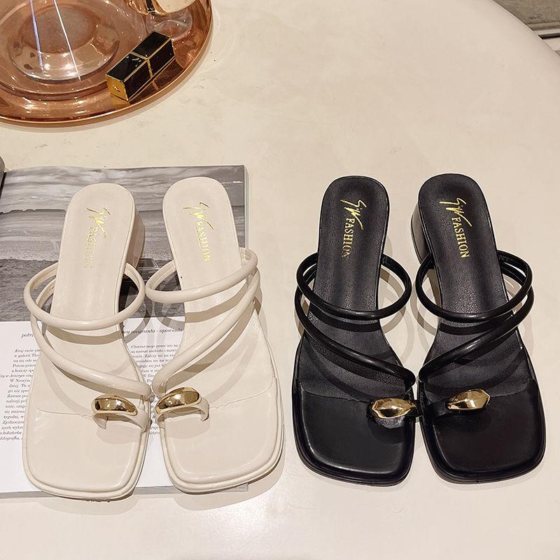 Outer cover toe slippers women's 2025 summer new fashion versatile retro thick heel thin strap Roman medium heel cool slippers women