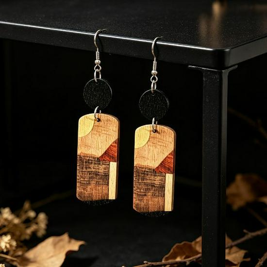 European & American Retro Printed Wooden Earrings: Versatile Ethnic Charm with an Exaggerated, Classical Design