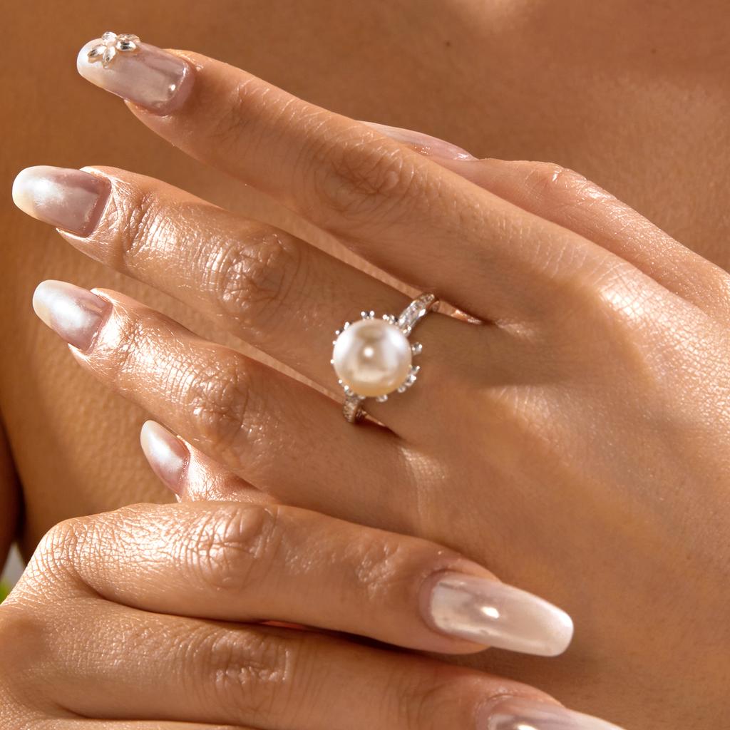 New Design Simple Retro Imitation Pearl Rings for Women Micro Paved Zircon Brass Finger Ring Wedding Party Light Luxury Jewelry