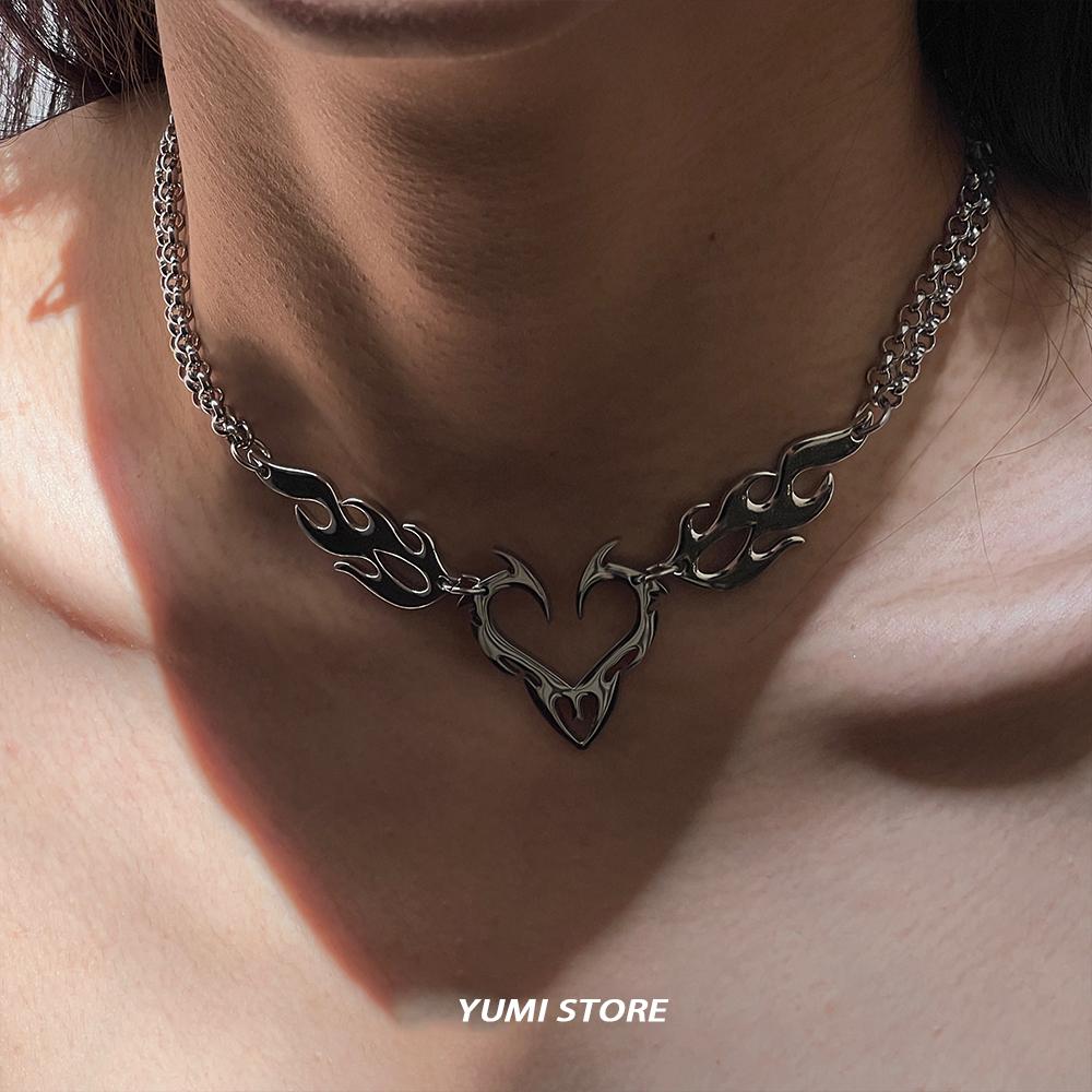 Hip Hop Flame Heart Choker Necklace For Woman Man Titanium Steel Clavicle Chain Thorn Heart Pendant Punk  Wholesale