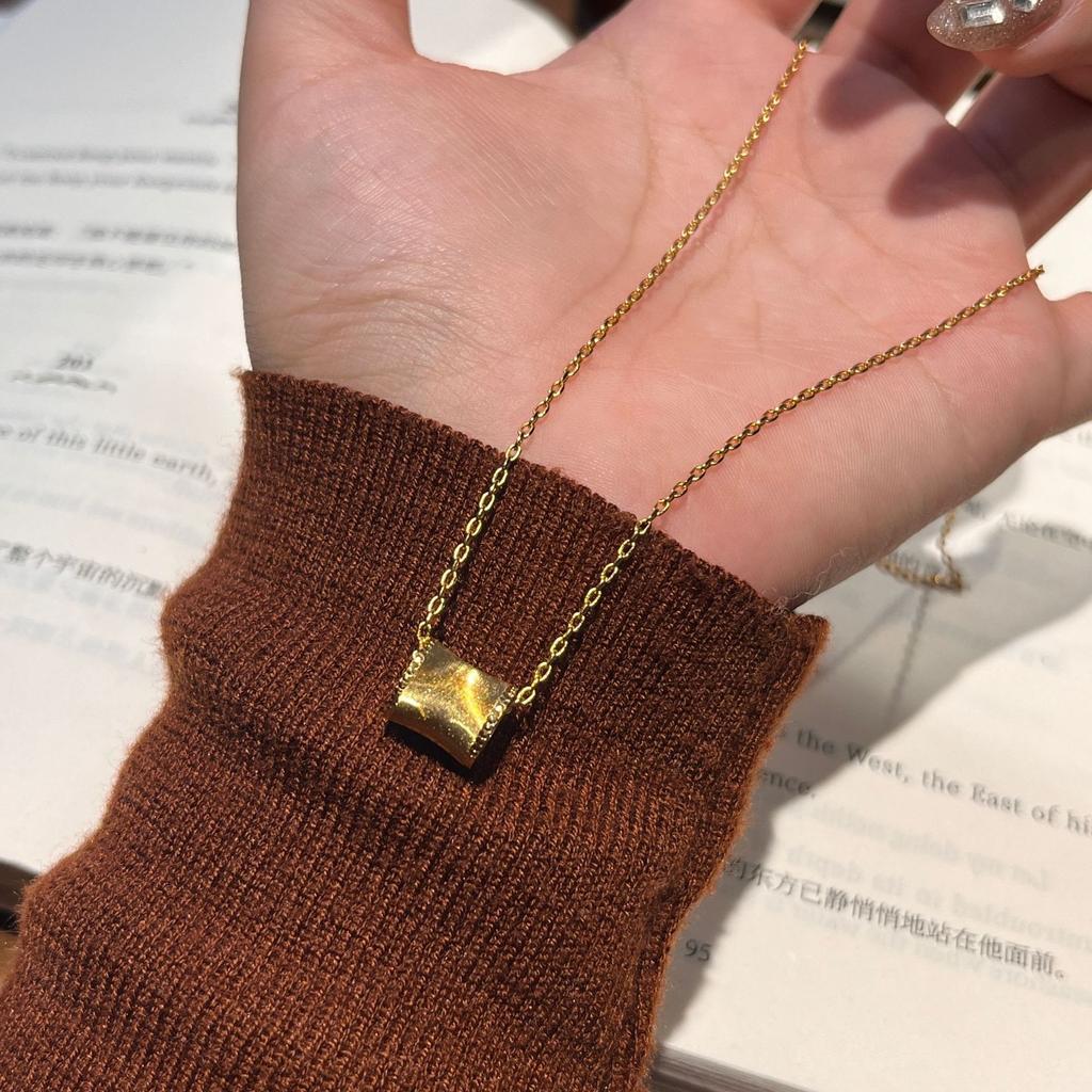 Same Handmade Car Flower Cat'S Eye Small Waist Necklace Women'S Striped Passepartout Pendant Sweater Chain Accessories
