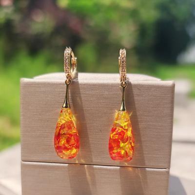 1 Paar trendige bunte Blumen-Wassertropfen-Ohrringe für Frauen, Hochzeit, edler Schmuck, Goldfarben