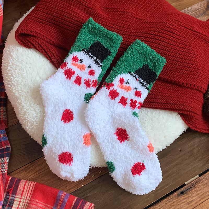 Coral Fleece Women Christmas Socks Mid Tube Socks for Adult Winter Plush Cute Ladies Thick Long Designer Socks