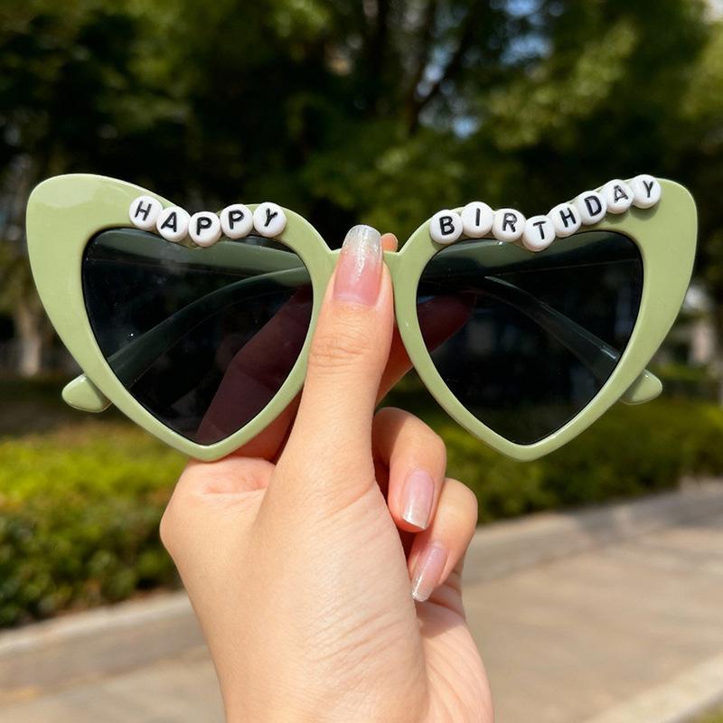 

2026 Happy Birthday Heart Sunglasses For Women Letter Bead UV Female Girl Birthday Party Gift Photo Props KJ241