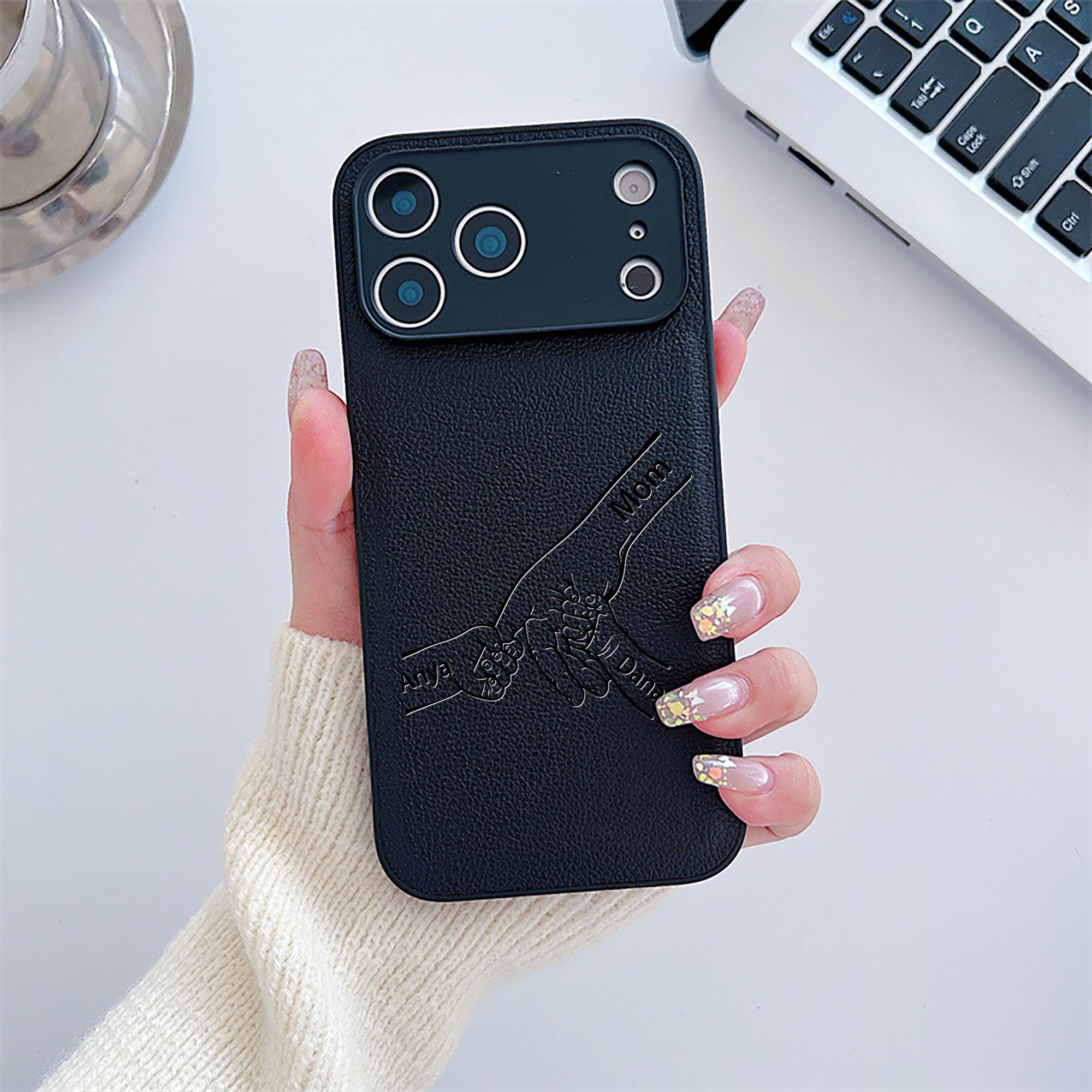 

Custom Letters Name Family Hand Holding Pattern Artificial Leather Phone Case For iPhone 17 16 15 14 13 12 11 Pro Max 17 Air For iPhone 13