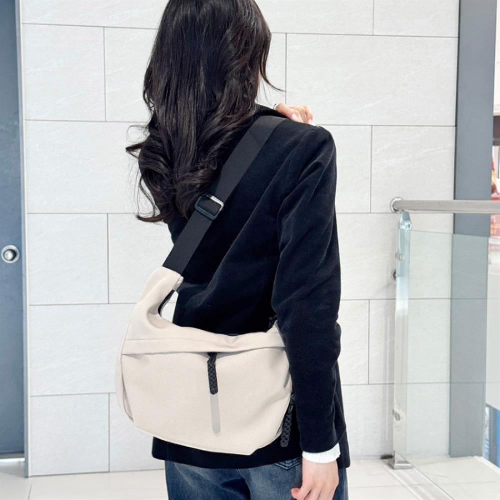 New Arrivals Open Run Women Solid Color Storage Adjustable Strap Hobo Crossbody