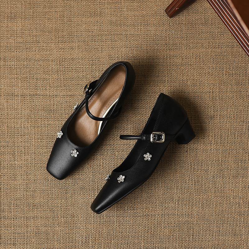 Krazing Pot Microfiber Square Toe Thick Med Heels Spring Summer Shoes Big Size 43 Flowers Decoration Women Office Lady Pumps