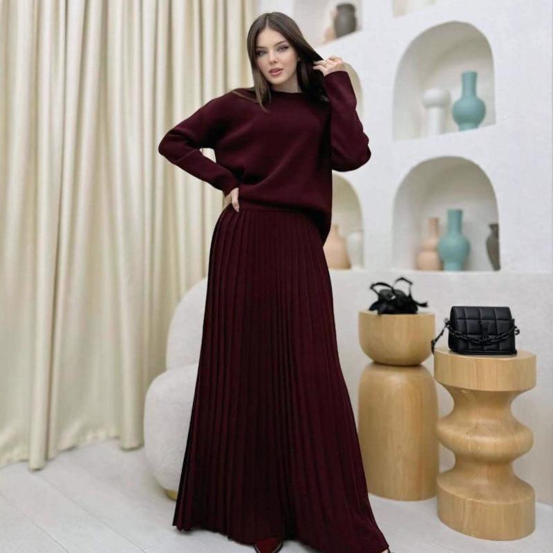 2025 Autumn Women's Round Neck Loose Knit Top & A-Line Skirt Set