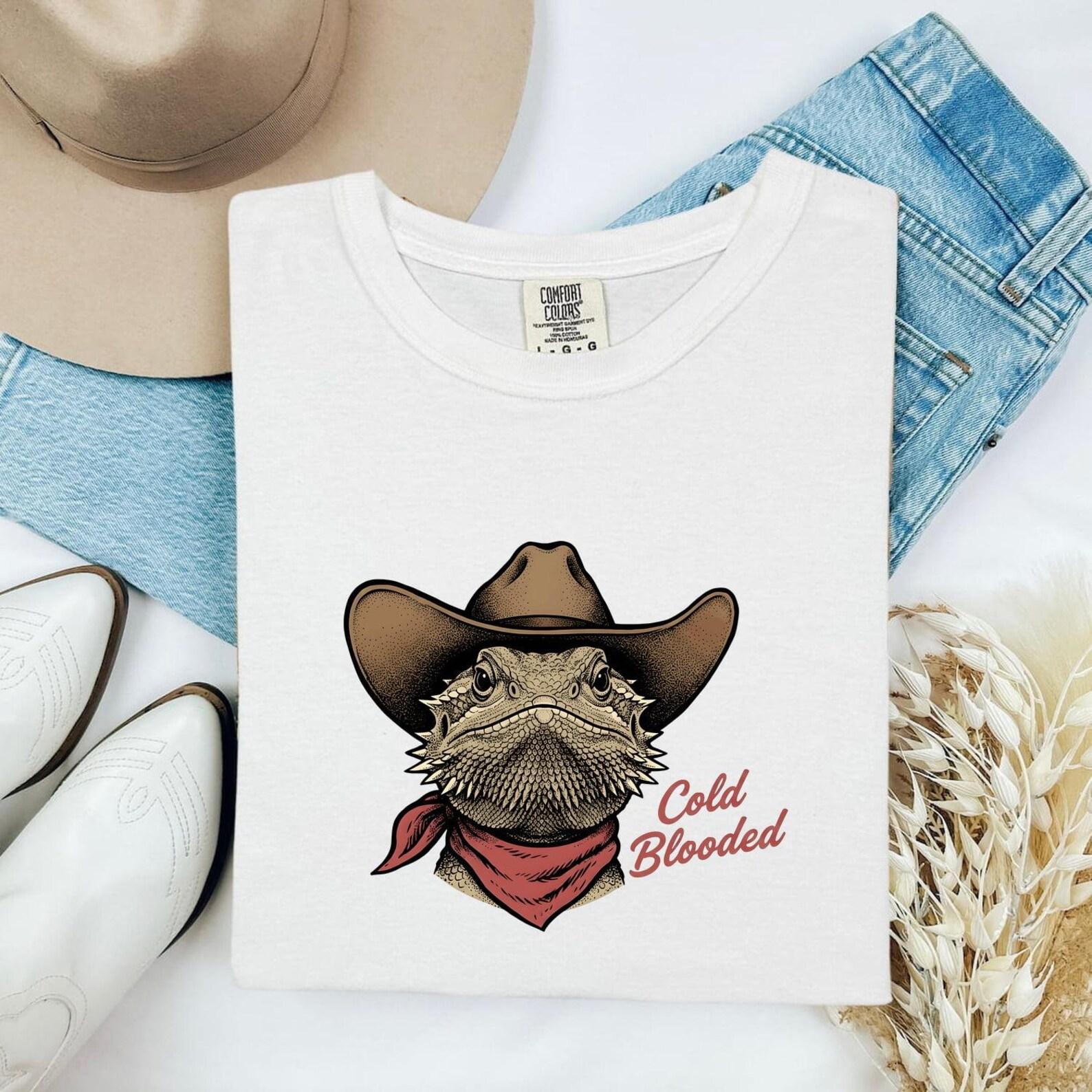 Iguana Cowboy Shirt Funny Fauna Gift Women Old School Tee Lizard T-Shirt Humor Fan Retro Tshirt Wildlife Graphic Hand Drawn Kerchief Tshirt S