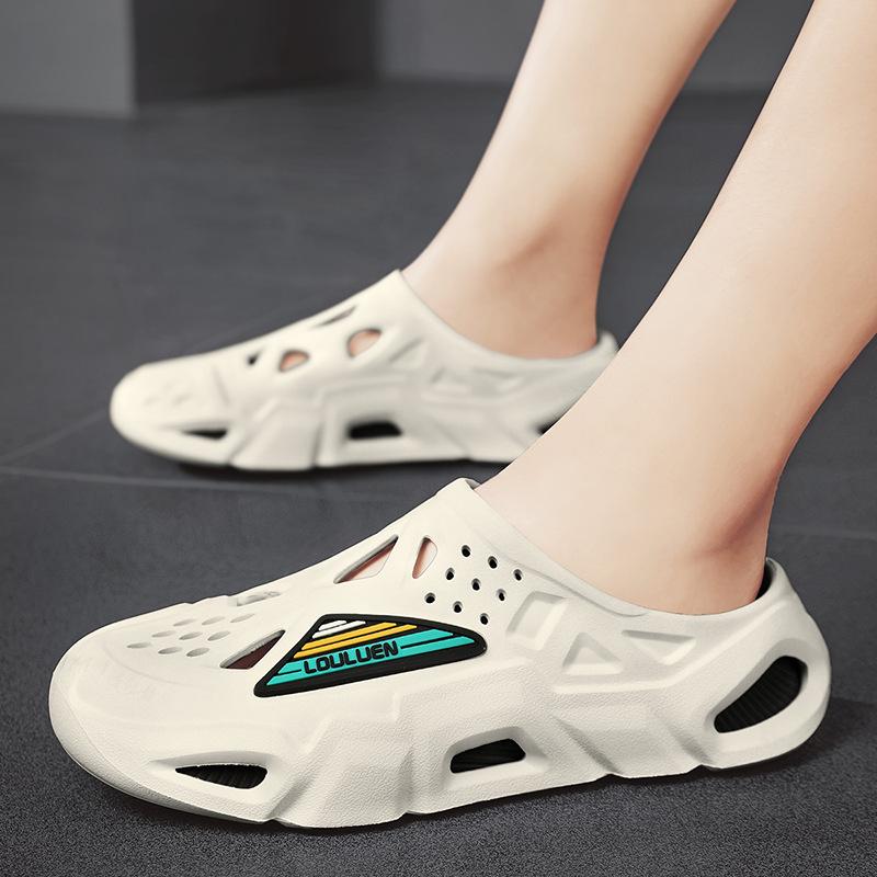 Sandals men's summer wear non-slip soft bottom breathable outdoor leisure sports driving hole beach bag head slippers