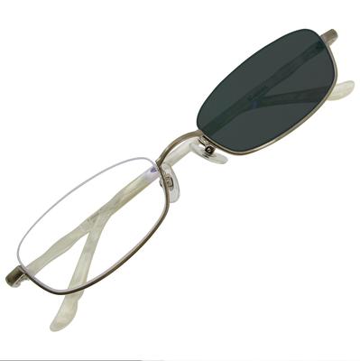 Visible Light Photochromic Sunglasses That Change Color Even In the Stylish UV and Blue Light 42003 Light Photochromic Champagne [k-eines] Car, Oval,