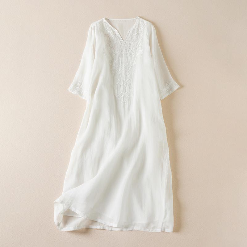 

2026 Spring/Summer V-Neck Embroidered Two-Piece Dress with Long Straps Extra Large