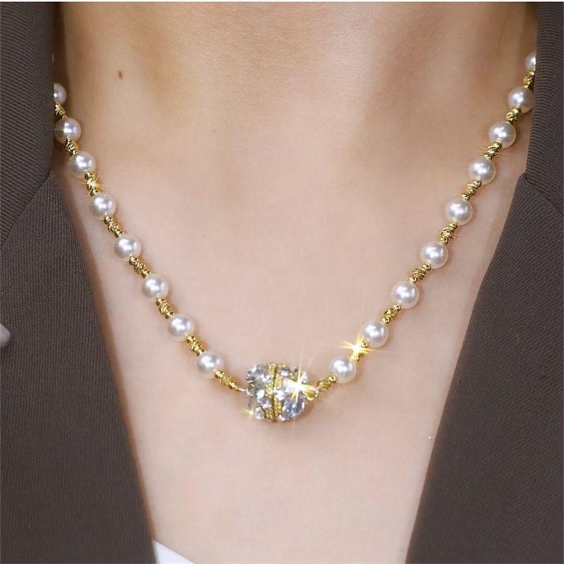 New pearl necklace versatile simple accessories classic diamond-encrusted fashion high-end light luxury niche sweater chain necklace