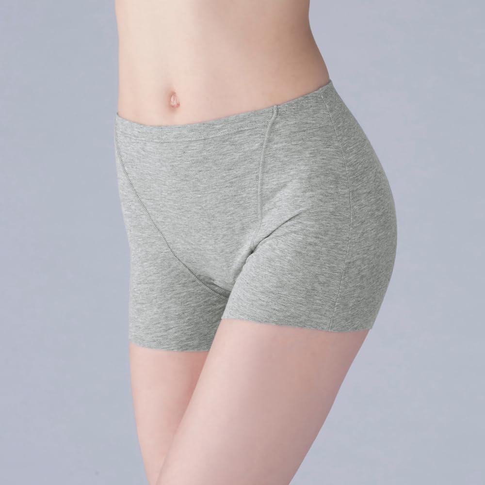 Sanitary short shorts, seamless, 85% cotton, length, comfortable.