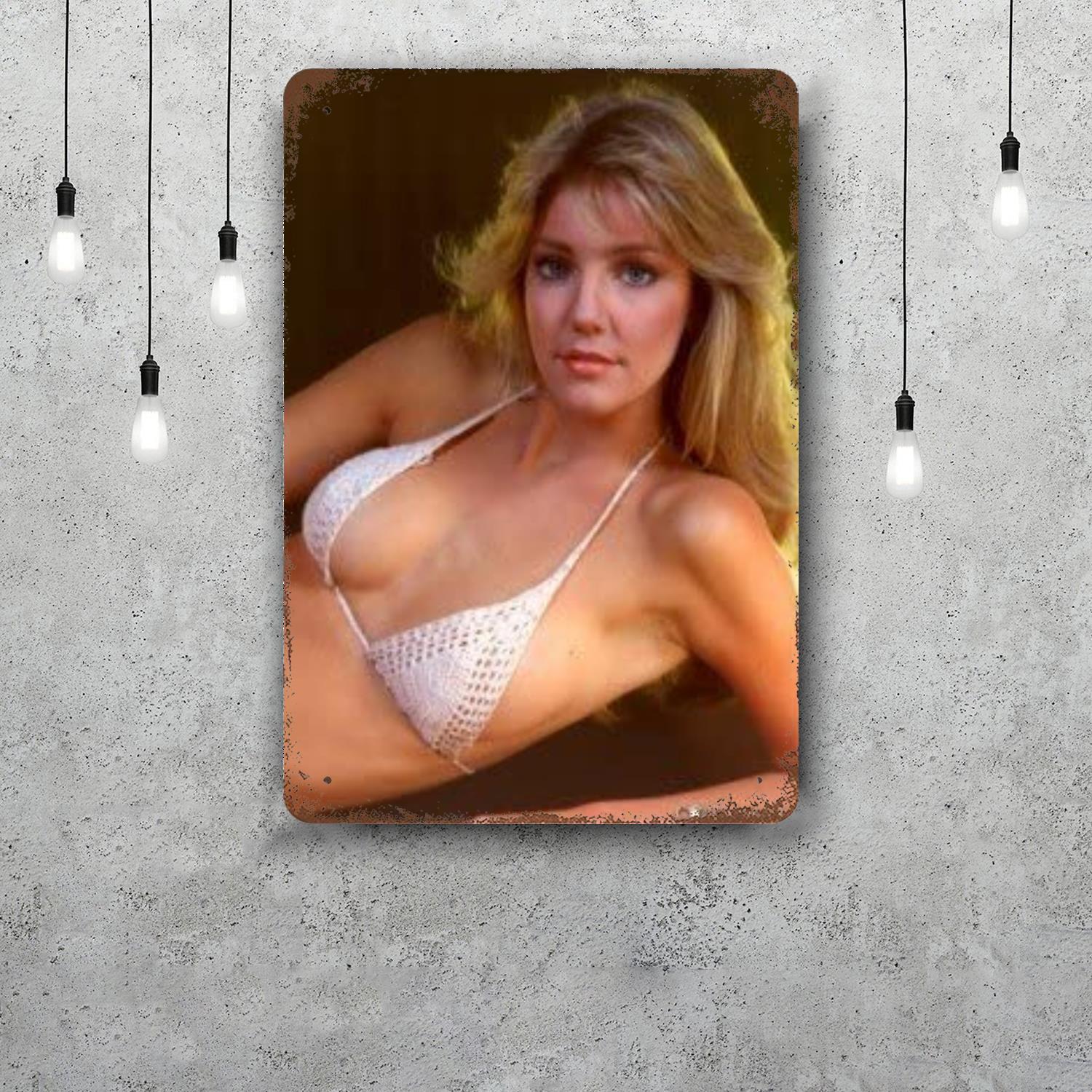 

Heather Locklear Vintage Tin Sign Home Decor Wall Decor Art Wall Mural Room Decoration Decor Retro Metal Sign Plate Bar Posters 20x30cm（7.8x11.8inch）