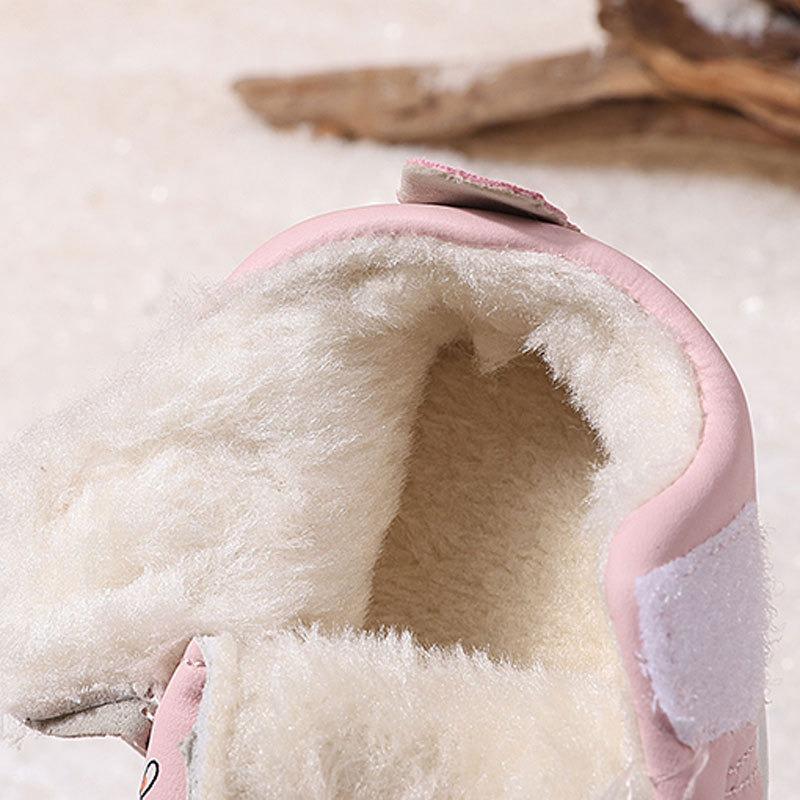 Winter Fleece-Lined Baby Girl Shoes, Toddler Princess Shoes, Soft-Soled Infant Walking Shoes, 0-1 to 2 Years Old Leather Squeaky Shoes.
