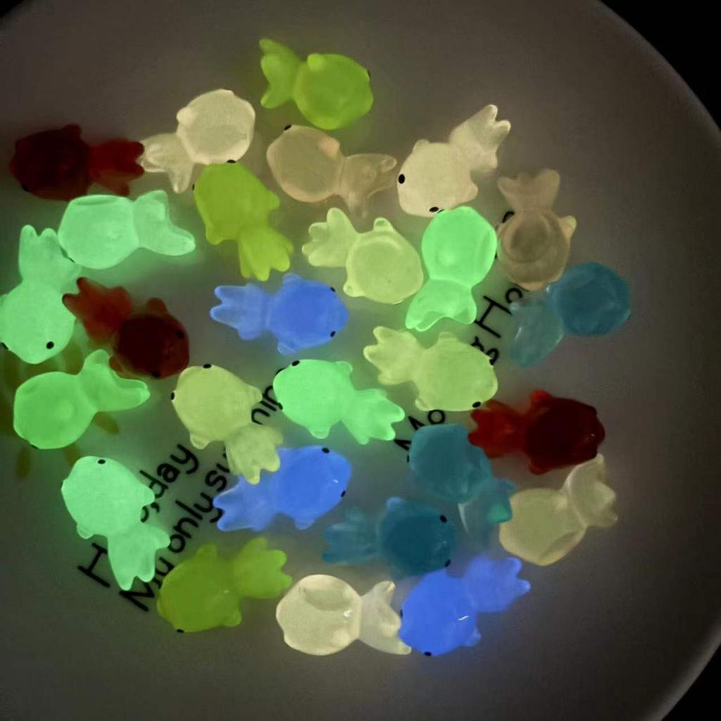5Pcs 3D Cute Luminous Goldfish Fish Resin Pendants Charms Diy Earrings Necklace Keychain Bead Jewelry Making Supplies Findings