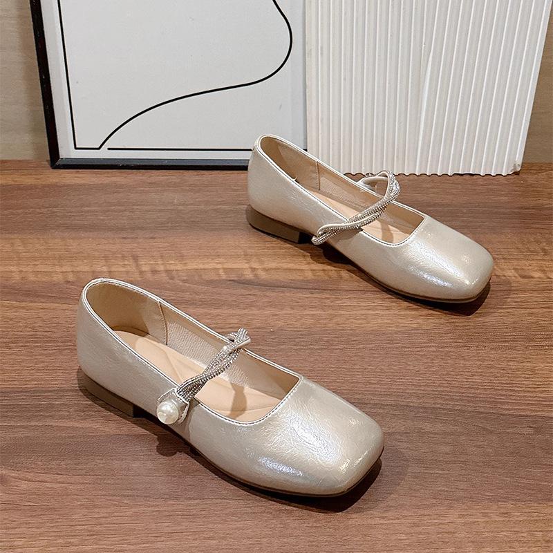 

Square head Mary Jane shoes women s 2025 autumn new French butterfly rhinestone pedal with skirt princess shoes single shoes 40 шампанского