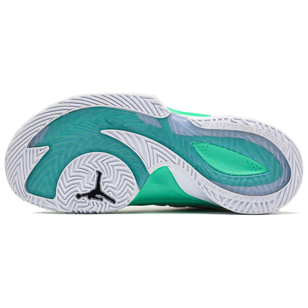 Jordan Luka 3 Cushioning Low top Basketball Shoes Unisex White HQ5055-107(Team145-)