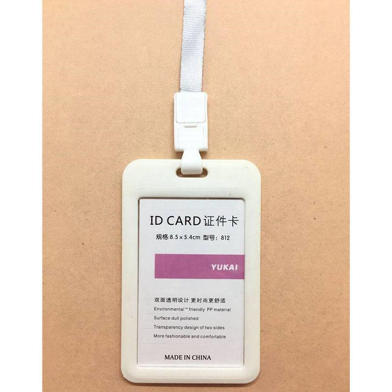 

Бейджик разных цветов 7*11.2cm белый