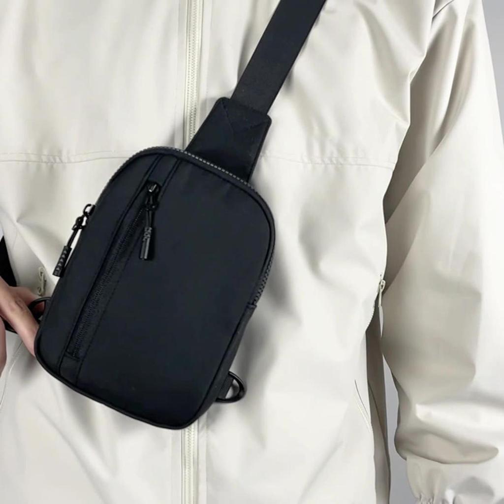 Factory Direct  Sports Breast Pocket Men's Small Size Backpack Women Messenger Bag Mobile Phone Waist Bag Mini Fashion Satchel