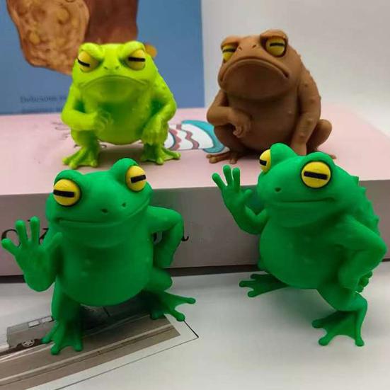 Figura de Sapo Impresa en 3D Divertida Linda Sapo Decoración de Escritorio Animal Coleccionable Escultura para Decoración de Estante de Hogar Oficina