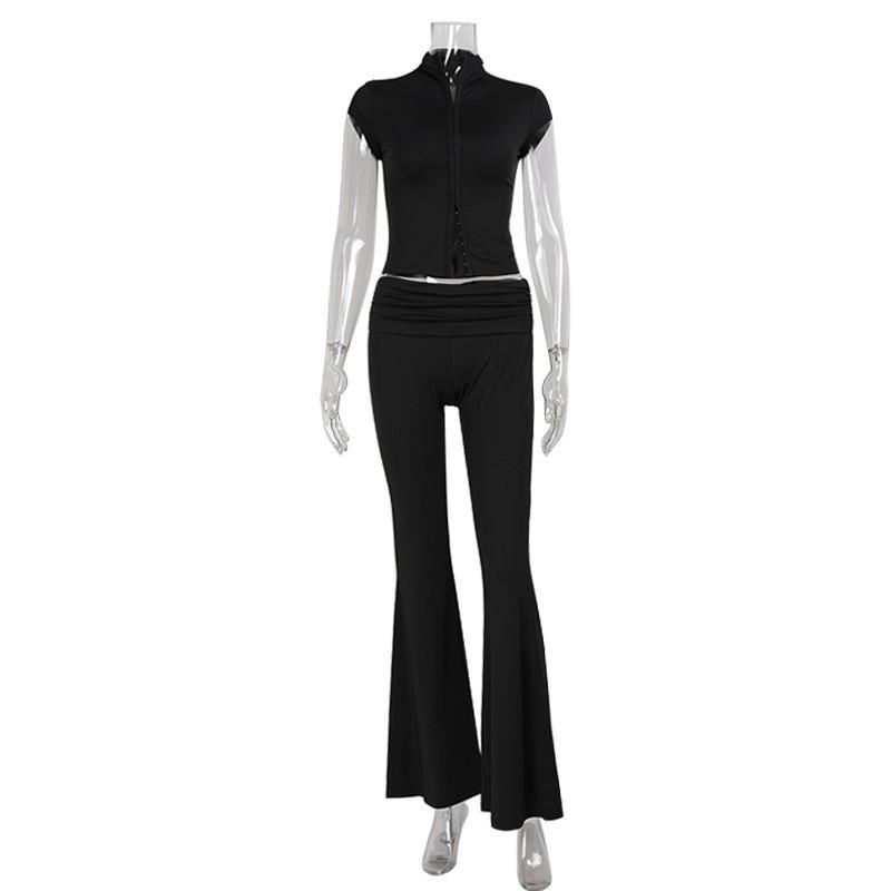 Sexy Girl Black Short Sleeve Crop Top And Flared Pants Set With Pleated Details For Streetwear Fashion