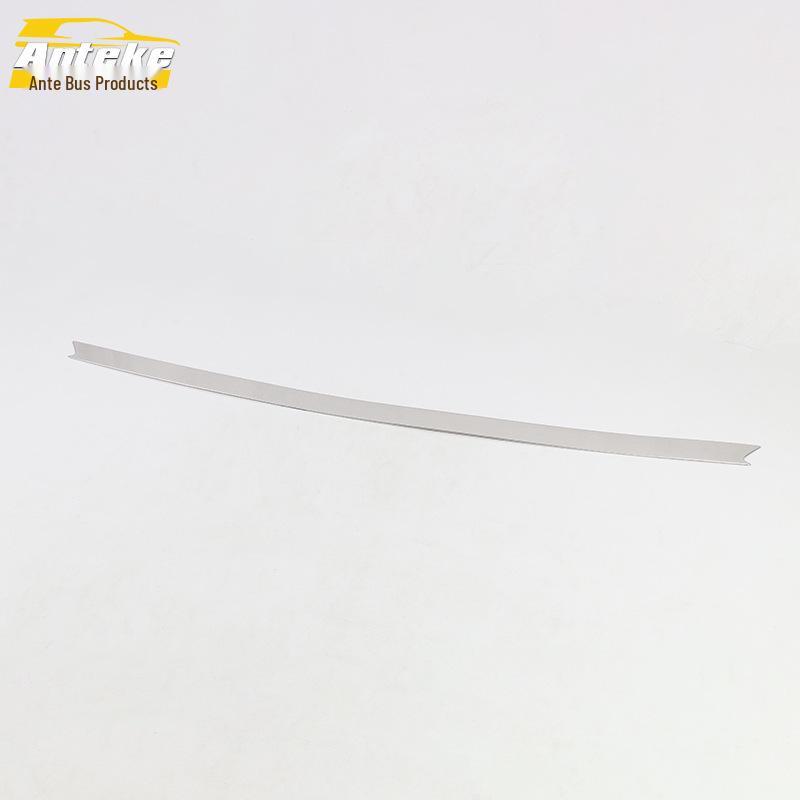 

19 Q3 Rear Bumper Decorative Anti-Scratch & Anti-Collision Trim