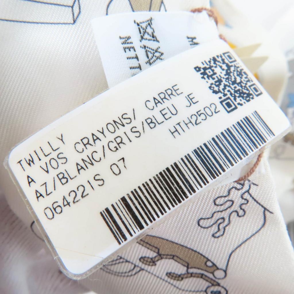 Pristine HERMES scarf A Vos Crayons Come on, get out your colored pencils silk Used