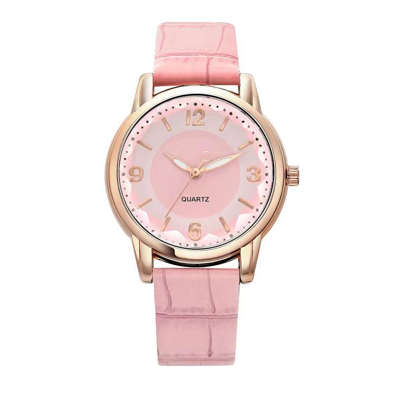 Women's Two-Tone Quartz Watch with Leather Strap and Temperament Round Dial