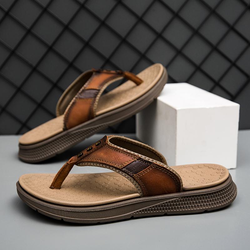 

Модные Стильные Простые Сандалии Легкие Мужские Полушлепки Быстросохнущие Мужские Шлепанцы Новые Уличные Пляжные Плоские Нескользящие Кожаные Мужские Тапочки 46 коричневый