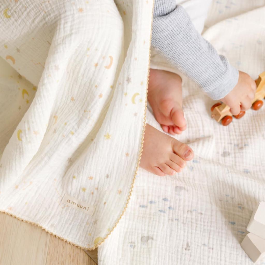 Prifua Amuuni Gauze Swaddle Double Layer 100cm X 100cm Swaddle Gauze Blanket Baby Cotton Moon and Stars 100%