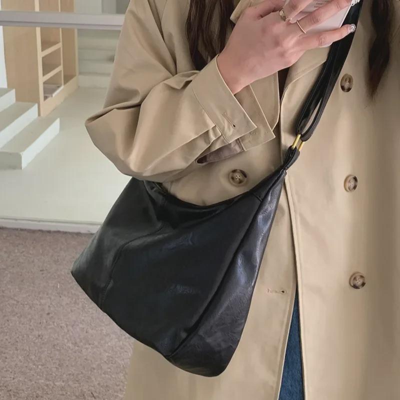 Maillard 2025 Retro Korean-Style Women’s Versatile Large-Capacity Shoulder & Messenger Tote Bag