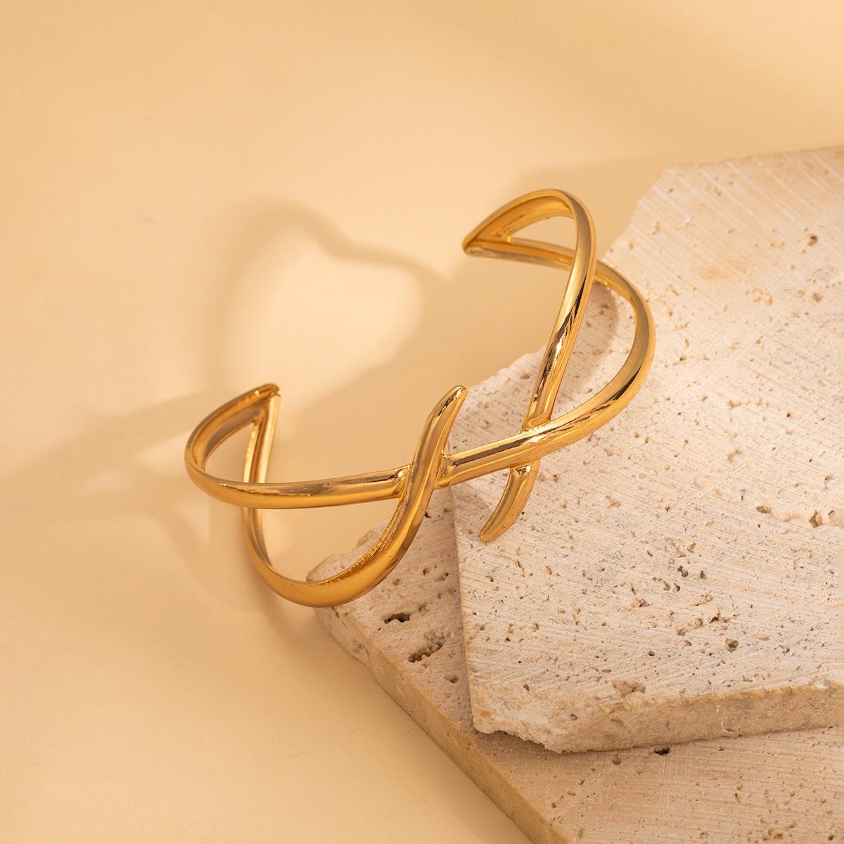 Персонализированный неровный браслет, нишевый дизайн, открытый браслет, модный, ретро, плиссированный, широкий, ювелирное изделие для женщин