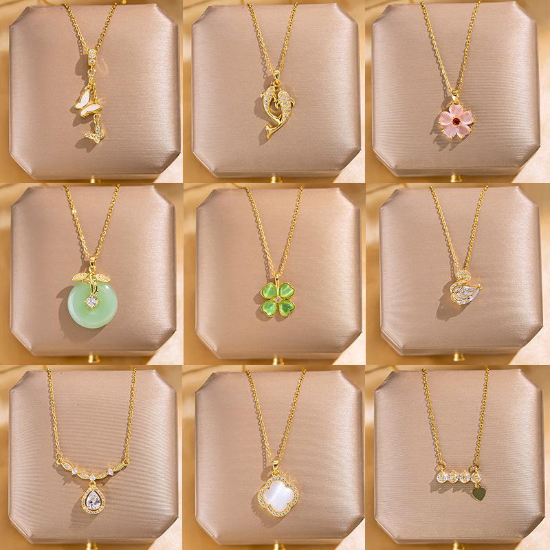 Retro Butterfly Flower Pendant Fashion Titanium Steel Choker Necklace Irregular Versatile Women