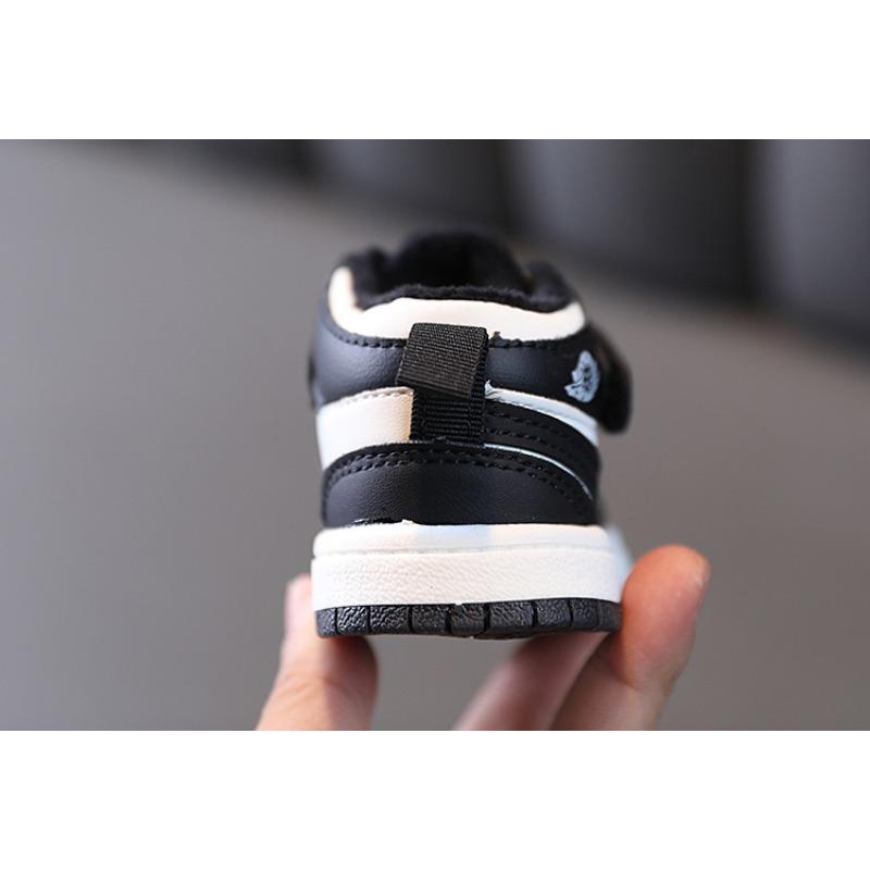 Sports Shoes, Unisex Children's Skateboard Shoes, Winter Cotton Shoes, Korean Style Baby Shoes for Boys and Girls, Soft-Soled Walking Shoes.