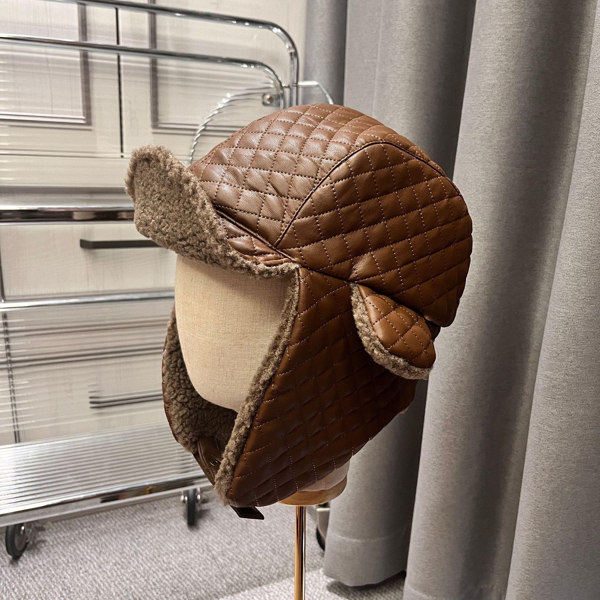 

Мужская и женская зимняя шапка Lei Feng для езды на электромобиле с защитой ушей, северо-восточная термохлопковая шапка для пилота локомотива M（56-58cm） темно-коричневого