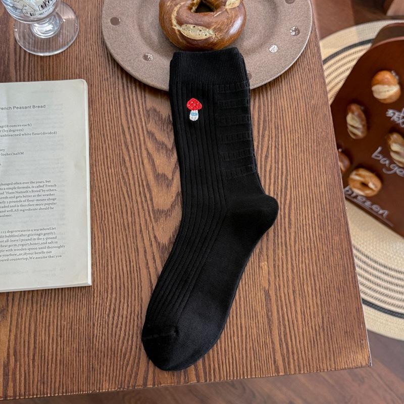 Fall/Winter Women's Spring/Summer Fine Combed Cotton Mid-Calf Stockings with Mushroom Embroidery and Boneless Layered Design